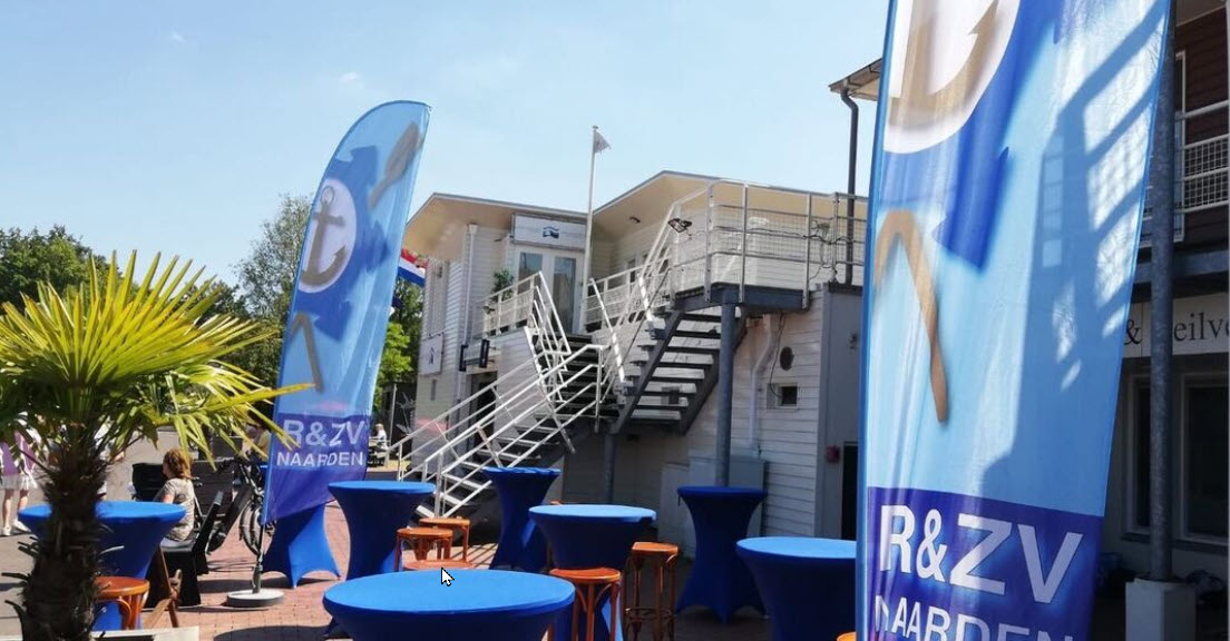 Clubhuis van RZV Naarden in Jachthaven Naarden